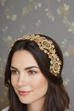 Al-Muzayri'a II all Gold/ honey headpiece five coins