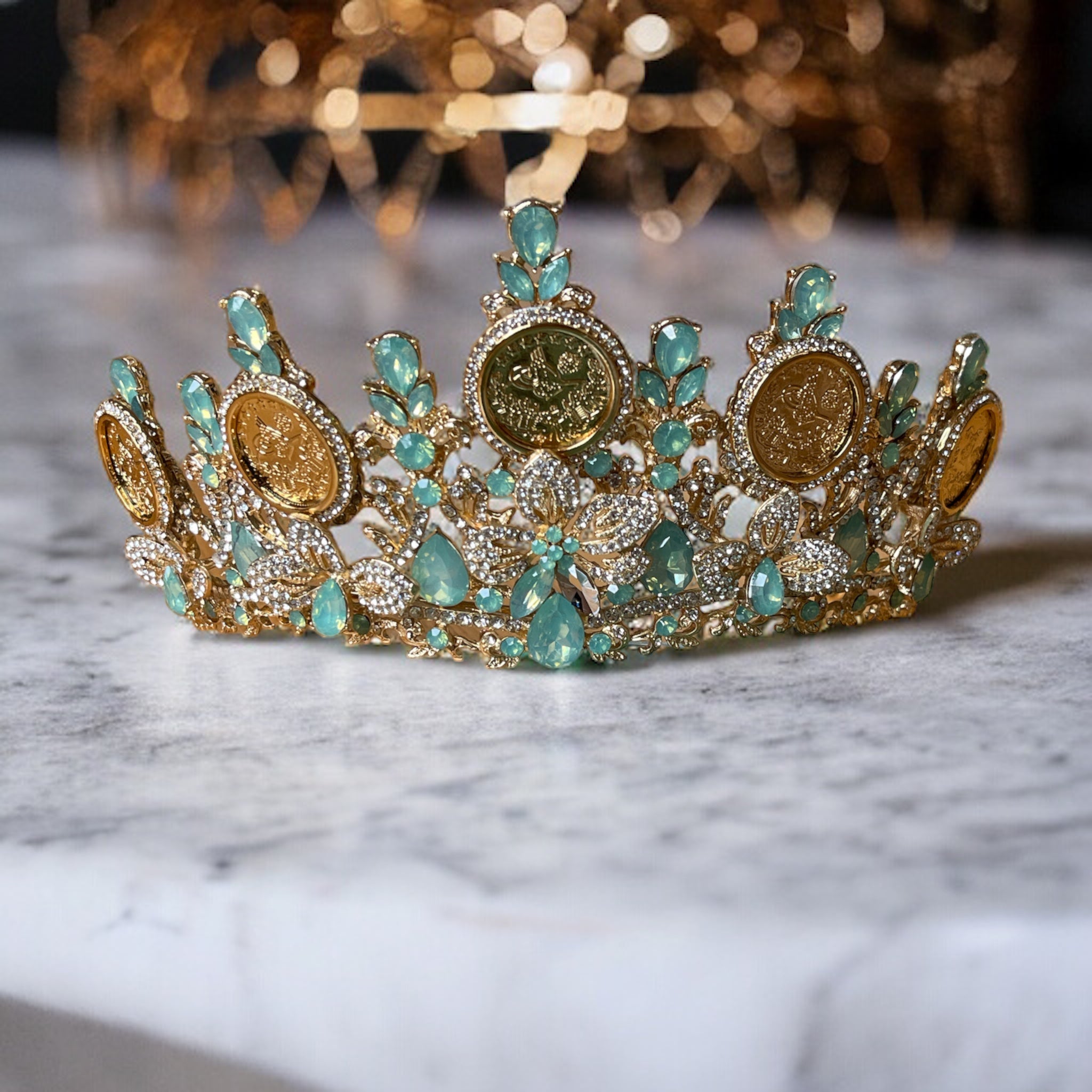 Der Debwin Aqua liras crown