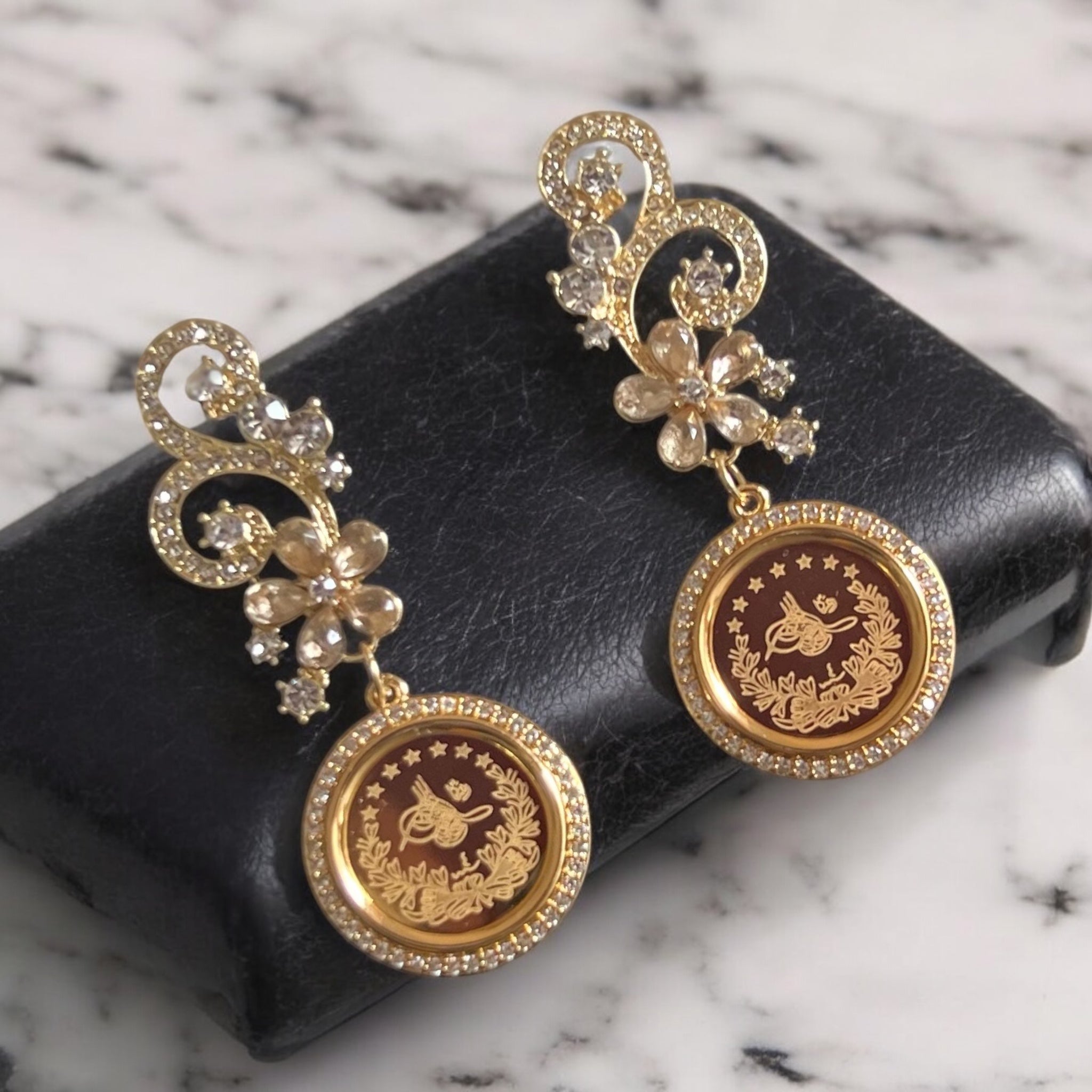 Lifta II Gold flower earrings