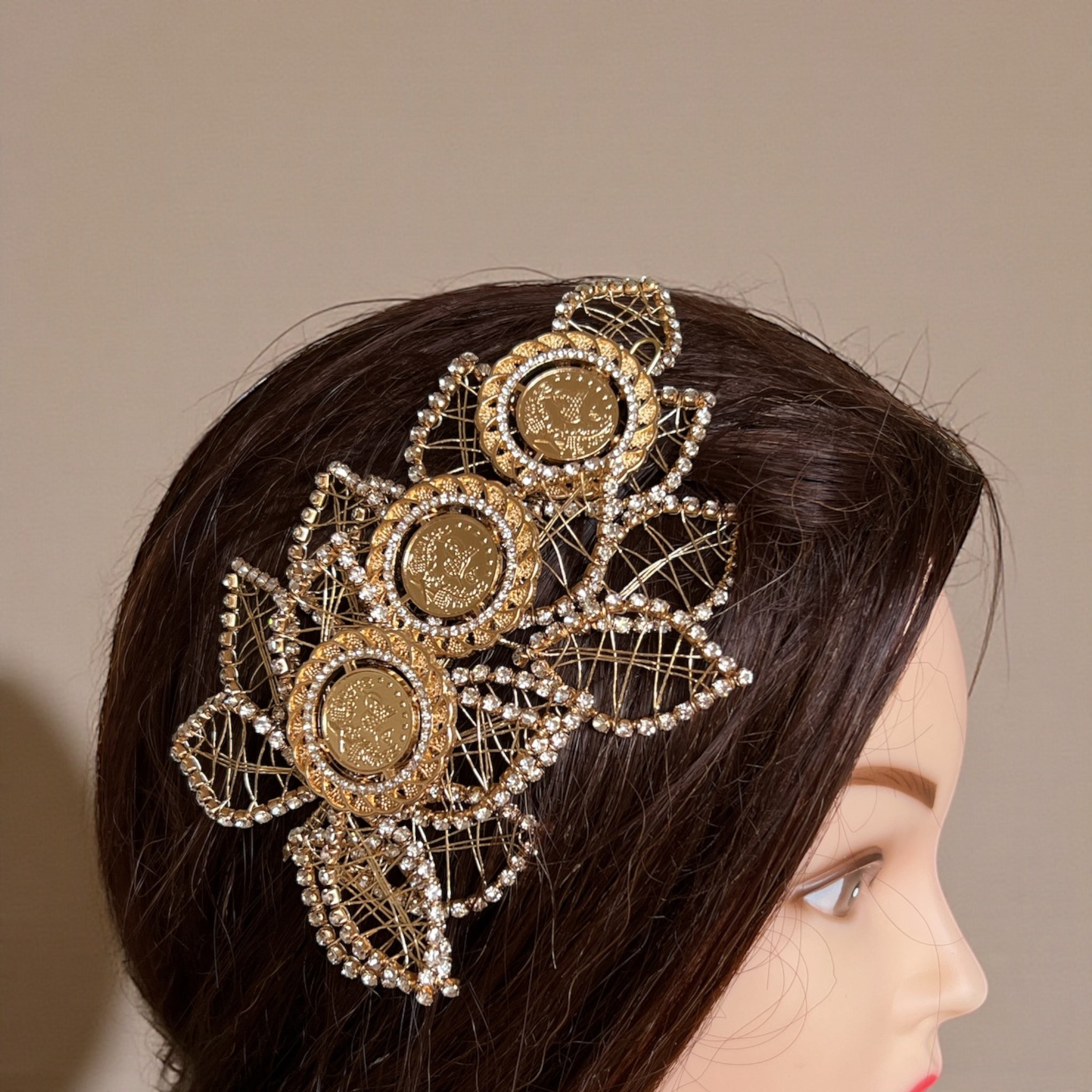 Rantiya Three coins headpiece