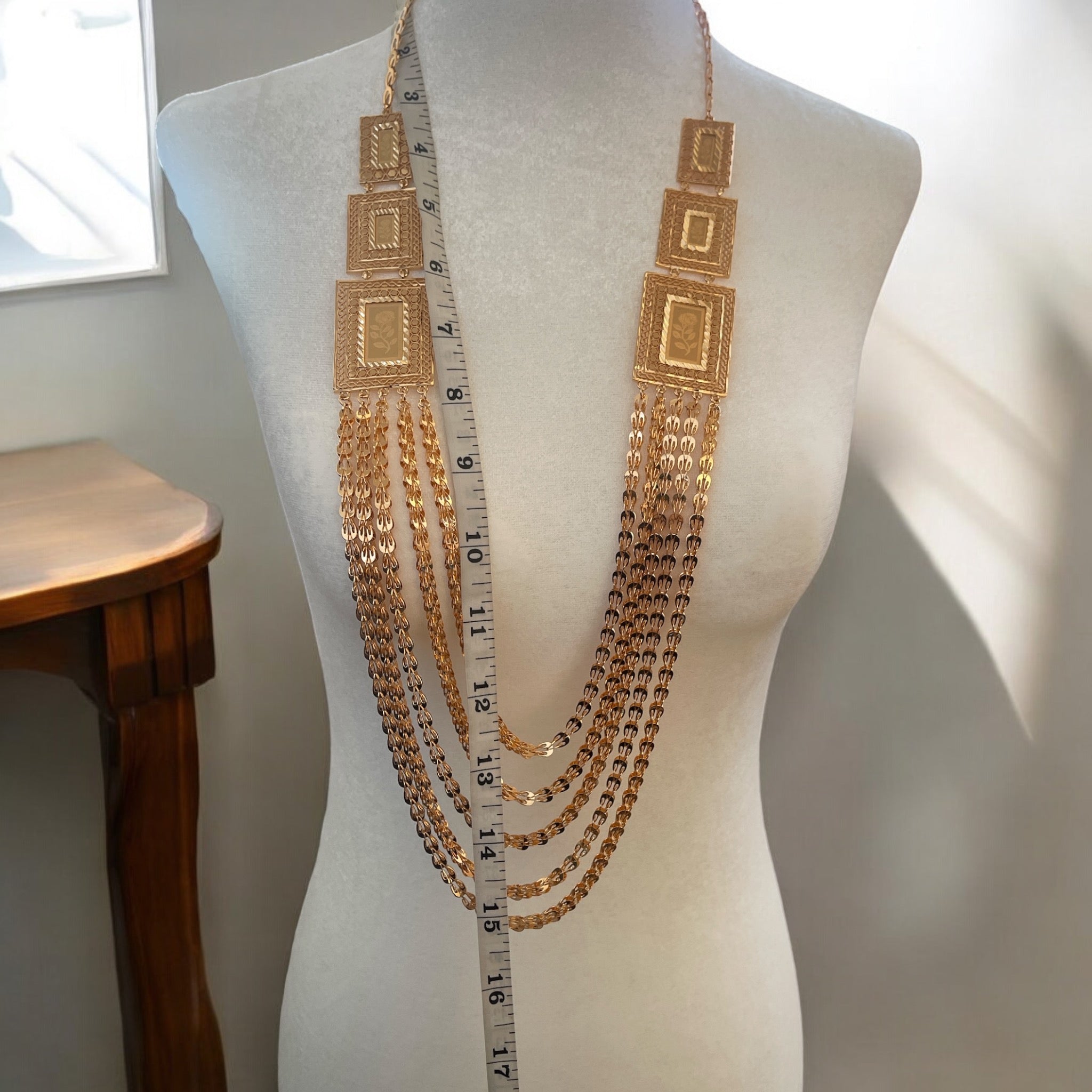 Nablus Pleated Gold Set