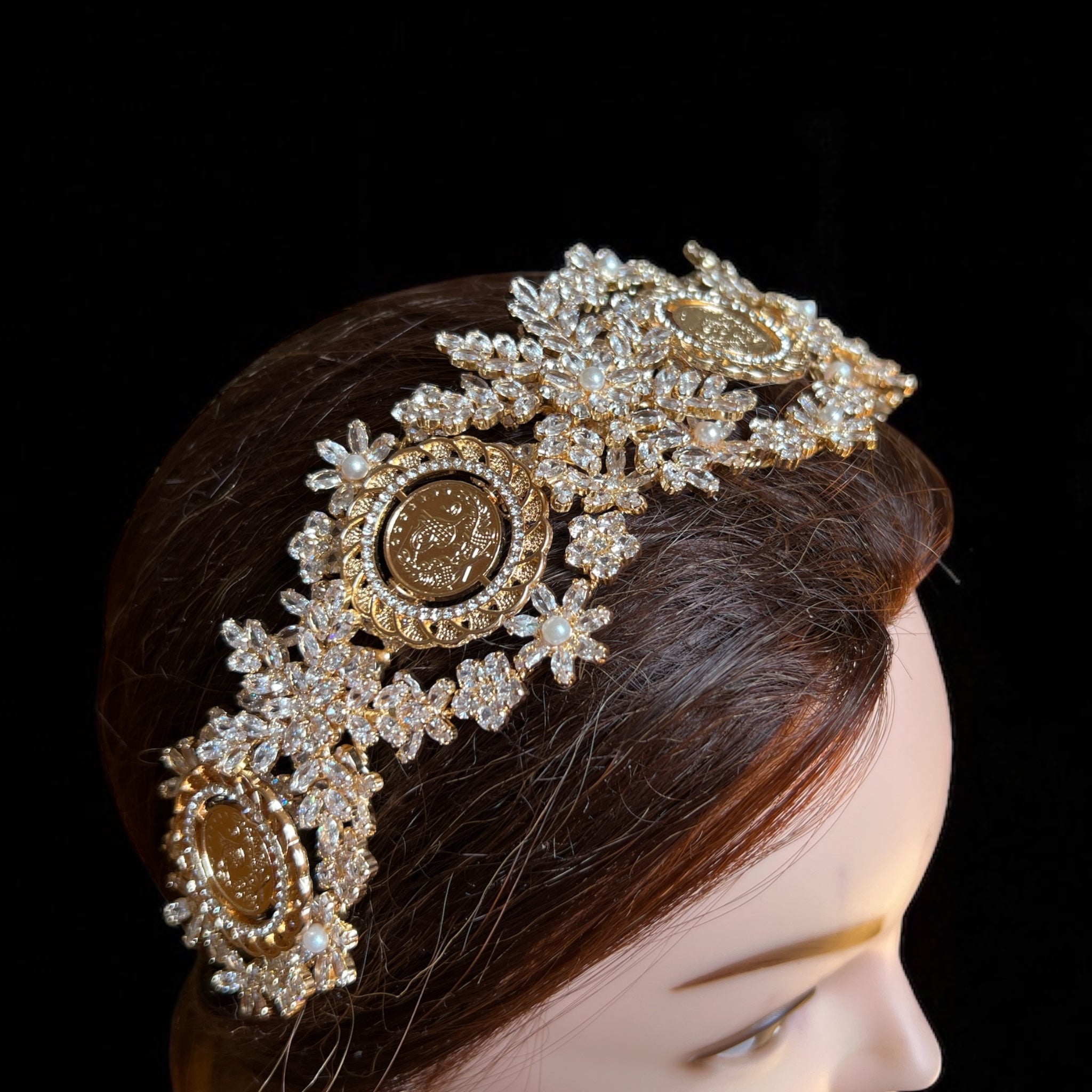 Al-Muzayri'a five coins crystal Gold headpiece