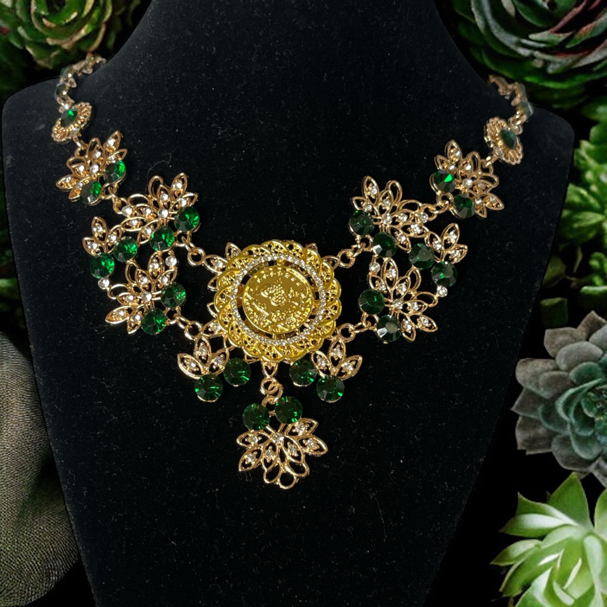 Al Majdal Gold Green with lira necklace