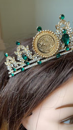 Bayt Rima Gold and green crown