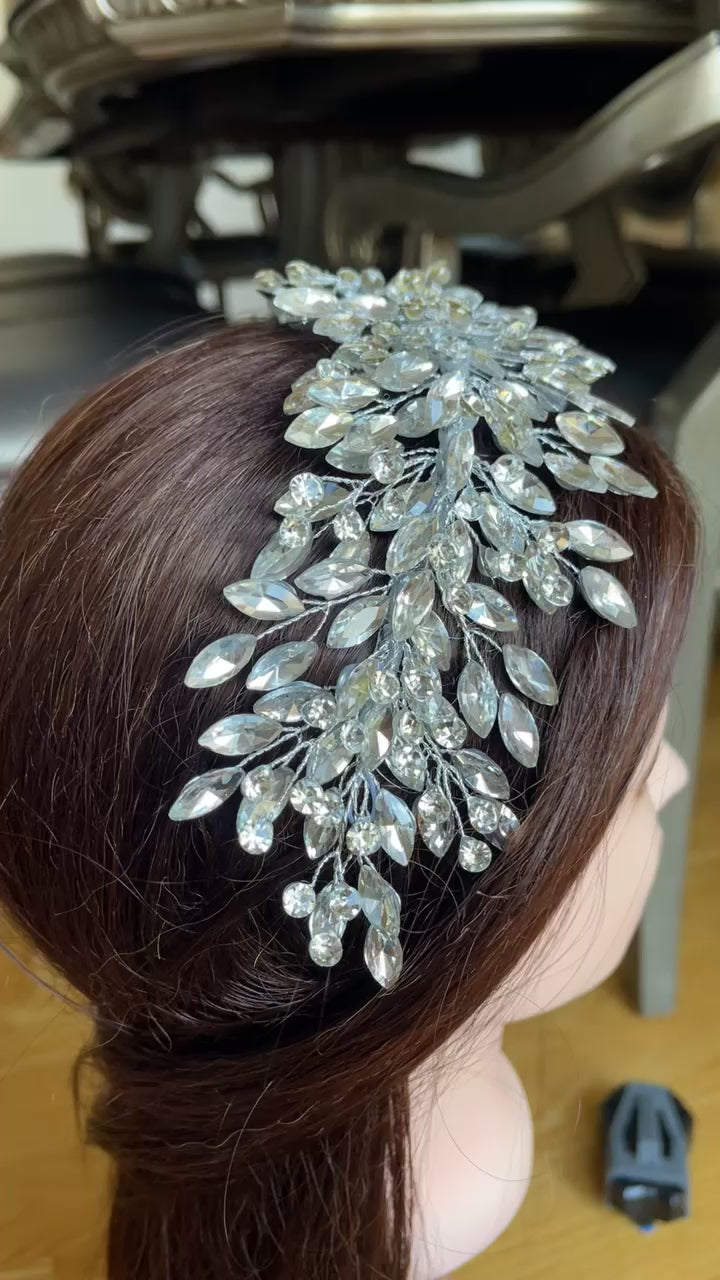 Dayr Nidham crystal silver headpiece