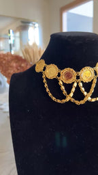 Qalunya II six lira choker