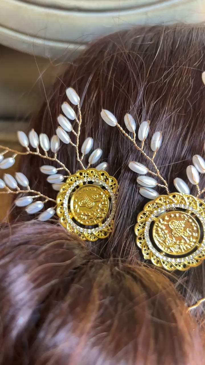 Ramallah three pearls pins