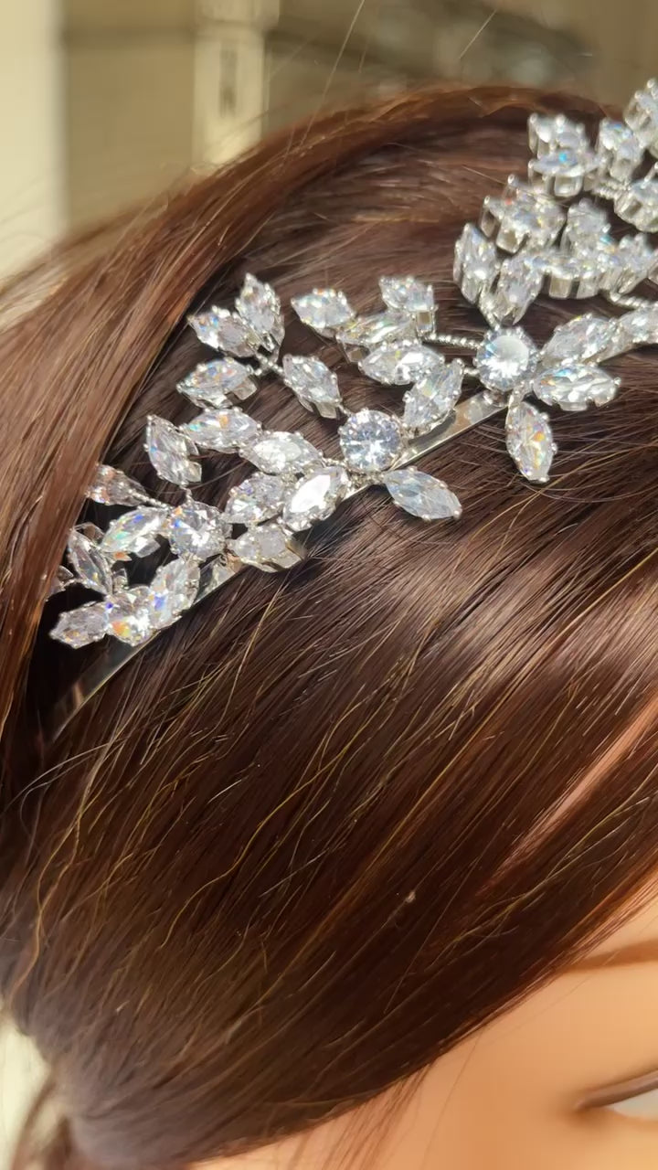 Qabalan Bridal crystal tiara