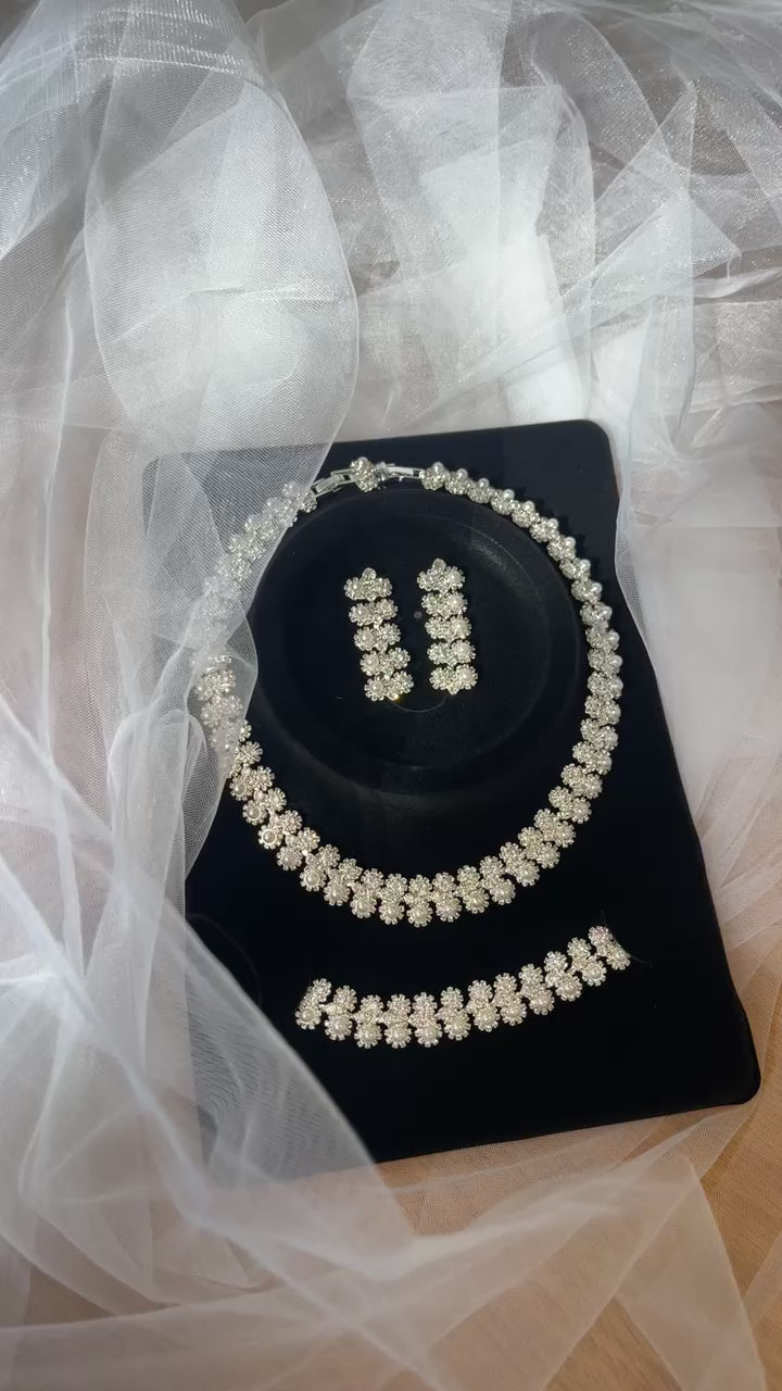 Turmusaya Pearls and silver bridal set