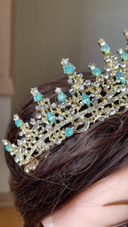 Arura Aqua and Gold crown