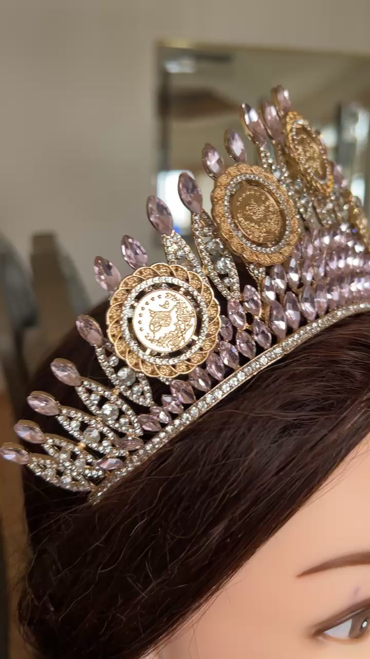 Qalqilya II soft pink five coins crown