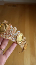 Beit Amin ounces honey and gold crown
