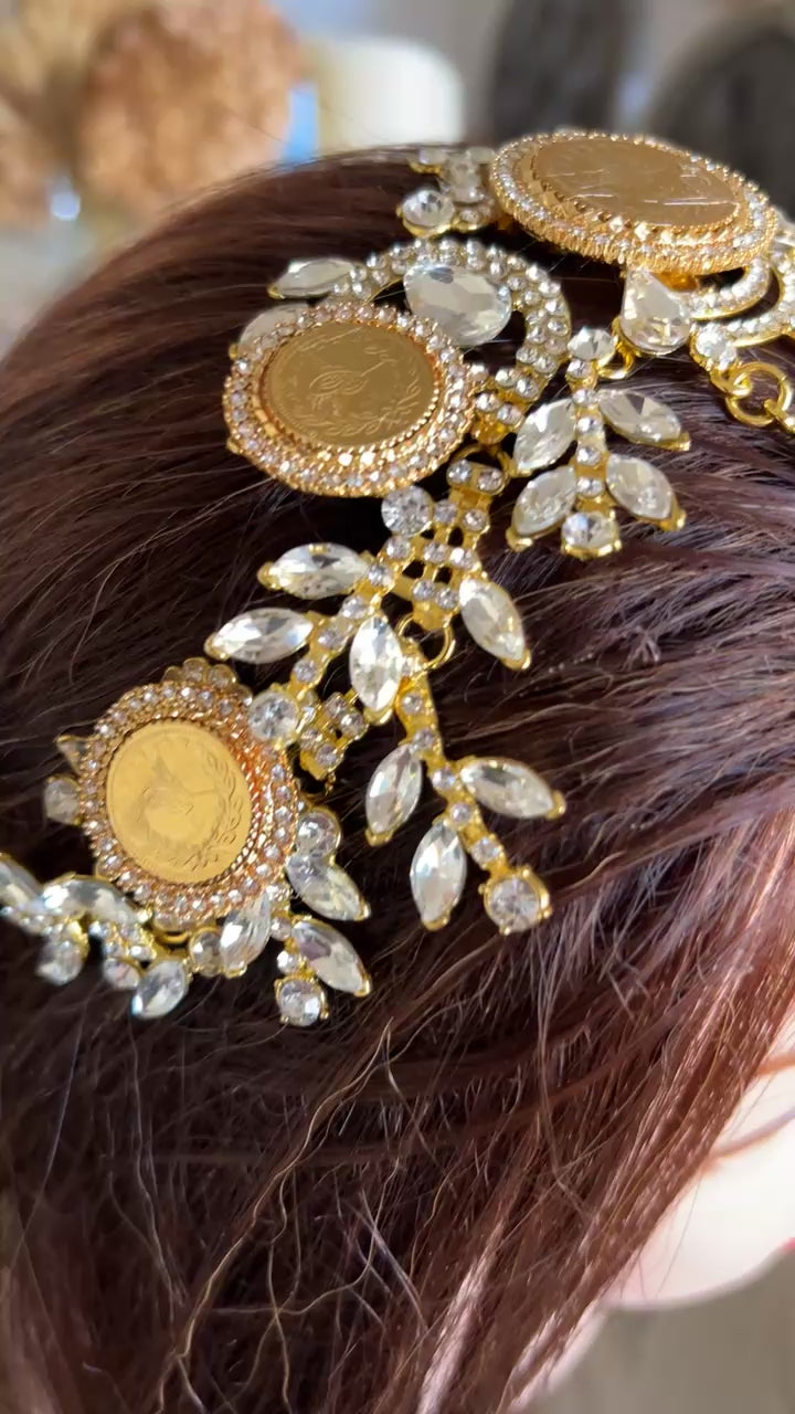 Bayt Hanina II five coins headpiece