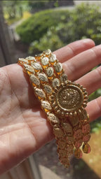 Al-Qustal Pleated Gold Zard coin Necklace