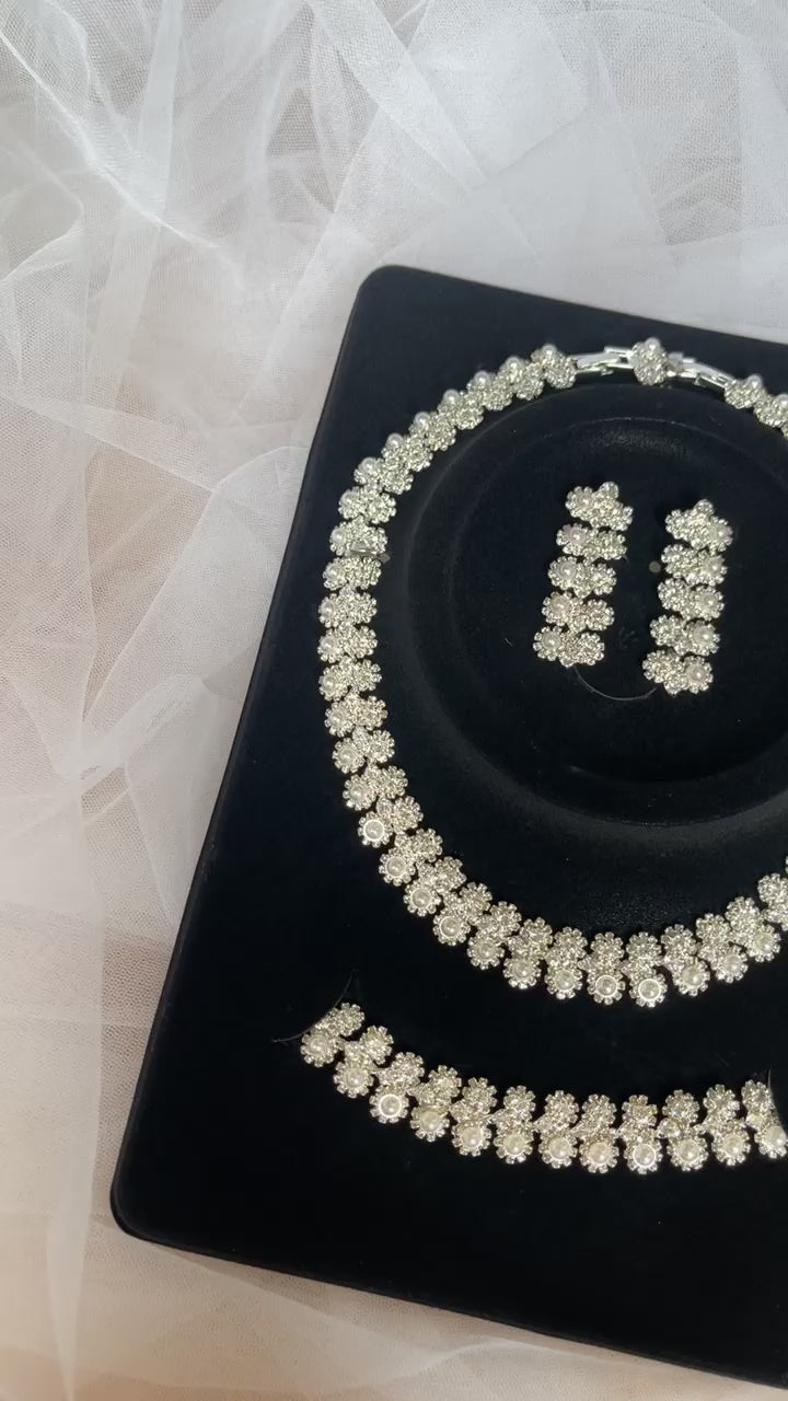 Turmusaya Pearls and silver bridal set