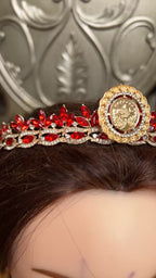 Dayr Tarif II Red and Gold crown