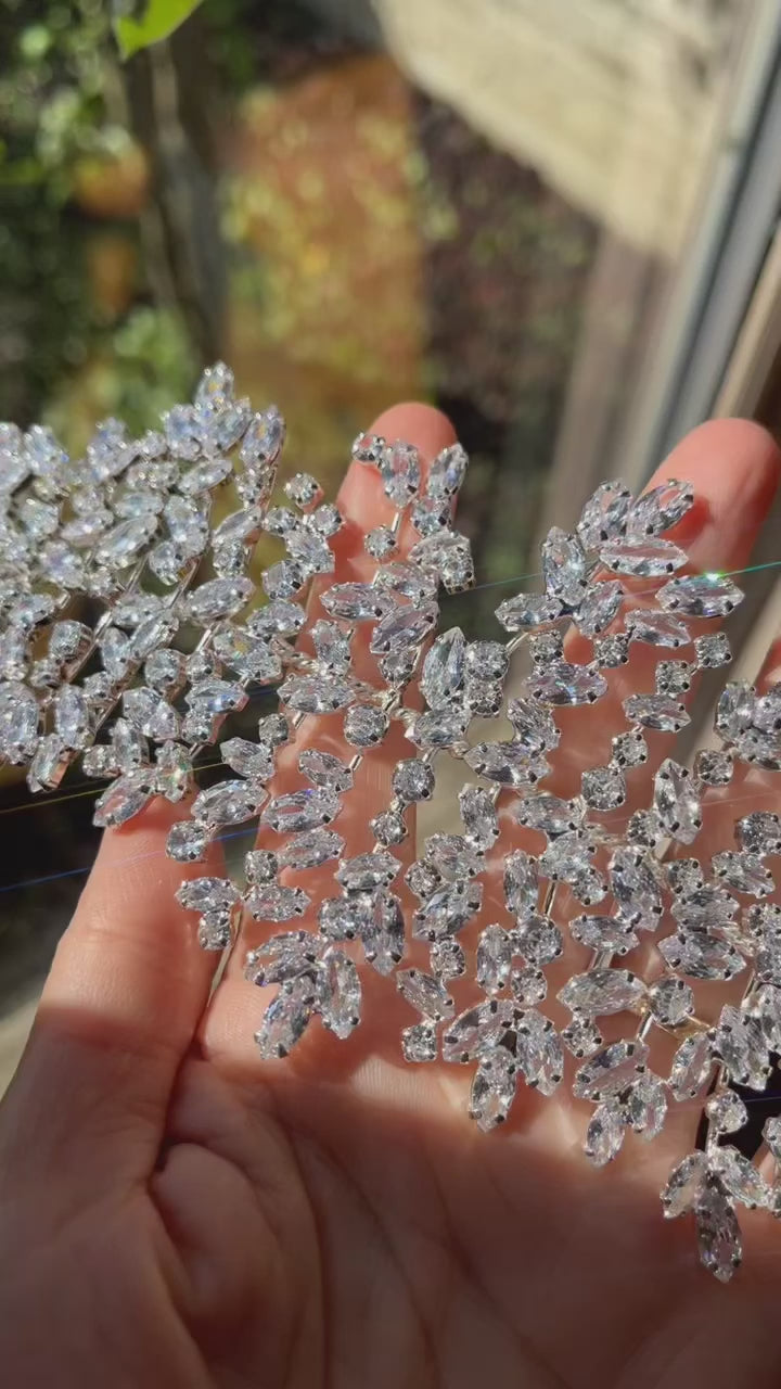 Jineen Sparkling Bridal Hair Accessories
