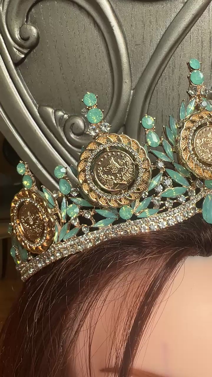 Dheisheh II Aqua and Gold crown