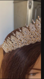 Hardine luxury zicron Gold tone crown
