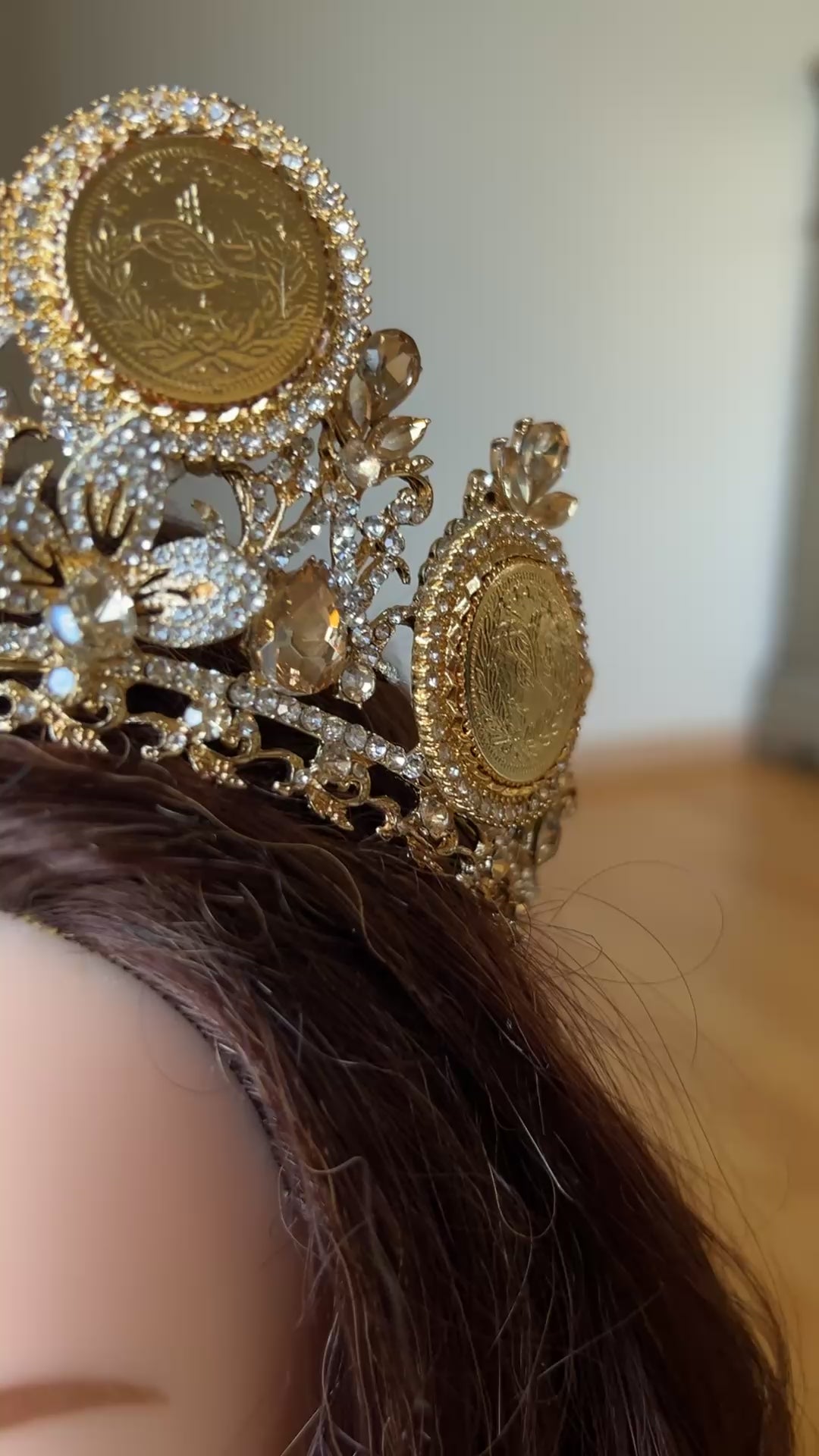 Suba luxurious Gold/Honey Coins Crown