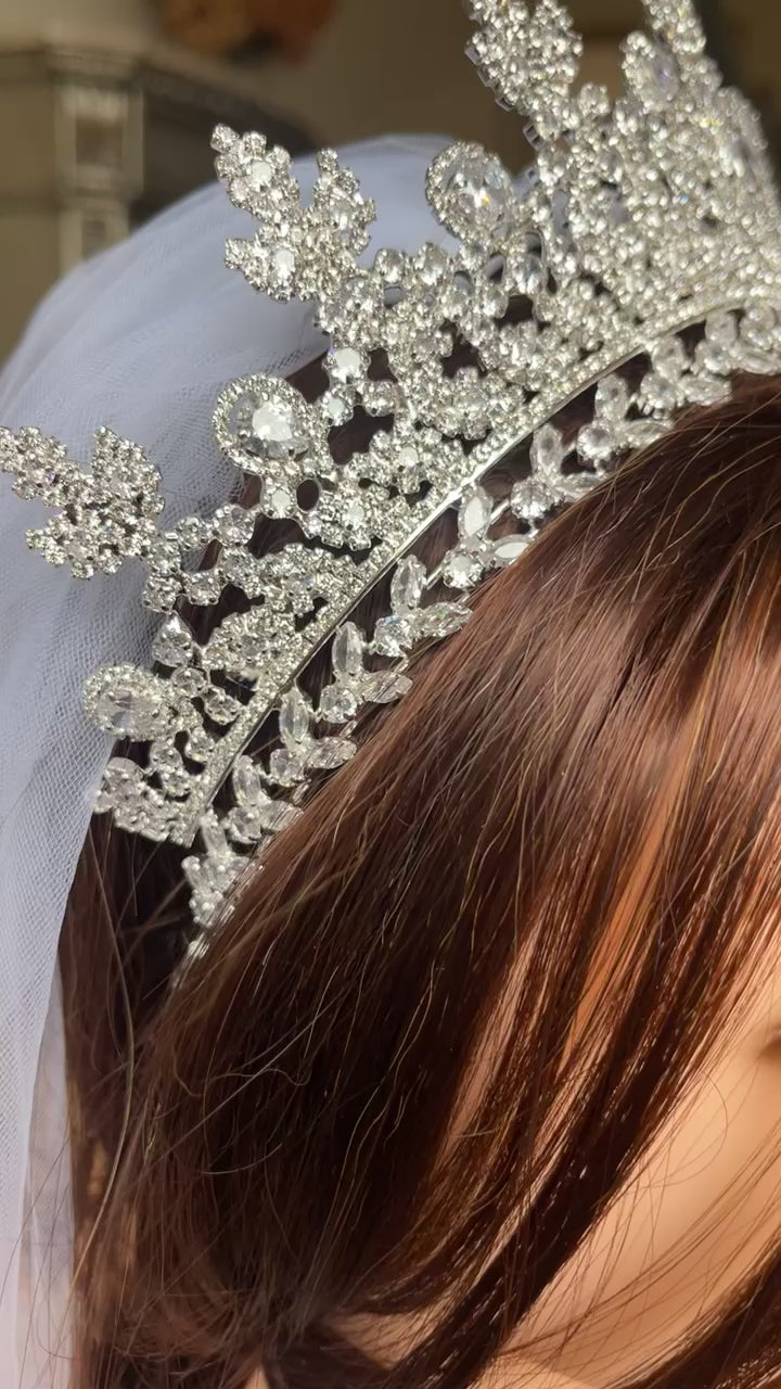 Nablus Bridal crystal crown