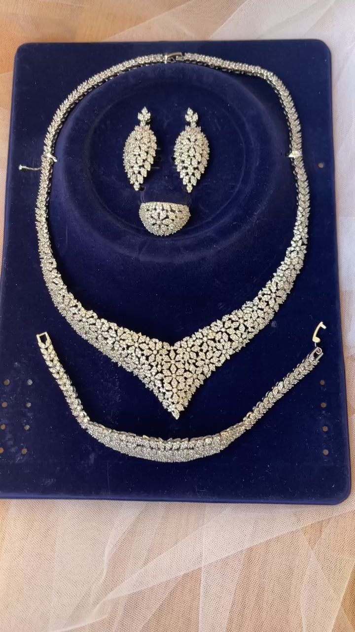 Abwein Bridal four piece set