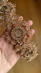 Al-Muzayri'a II all Gold/ honey headpiece five coins