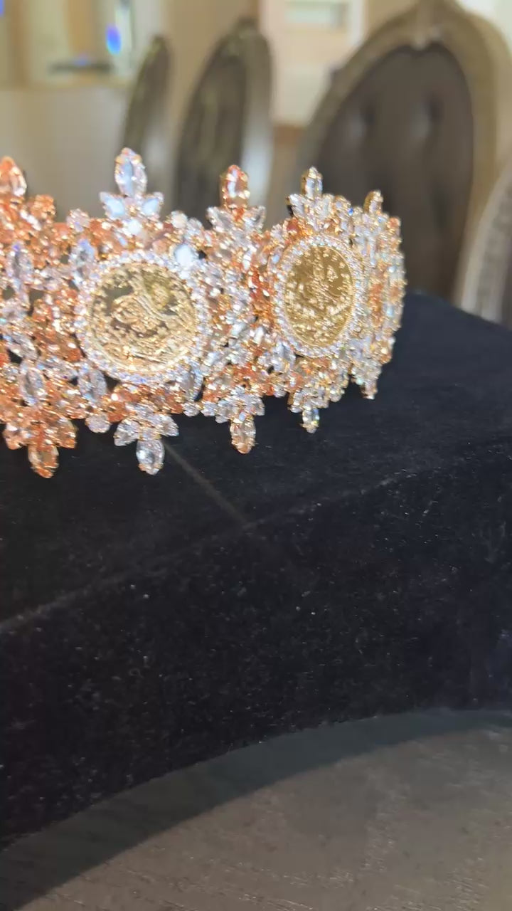 Masafer Yatta II honey / Gold luxury headpiece with matching earrings