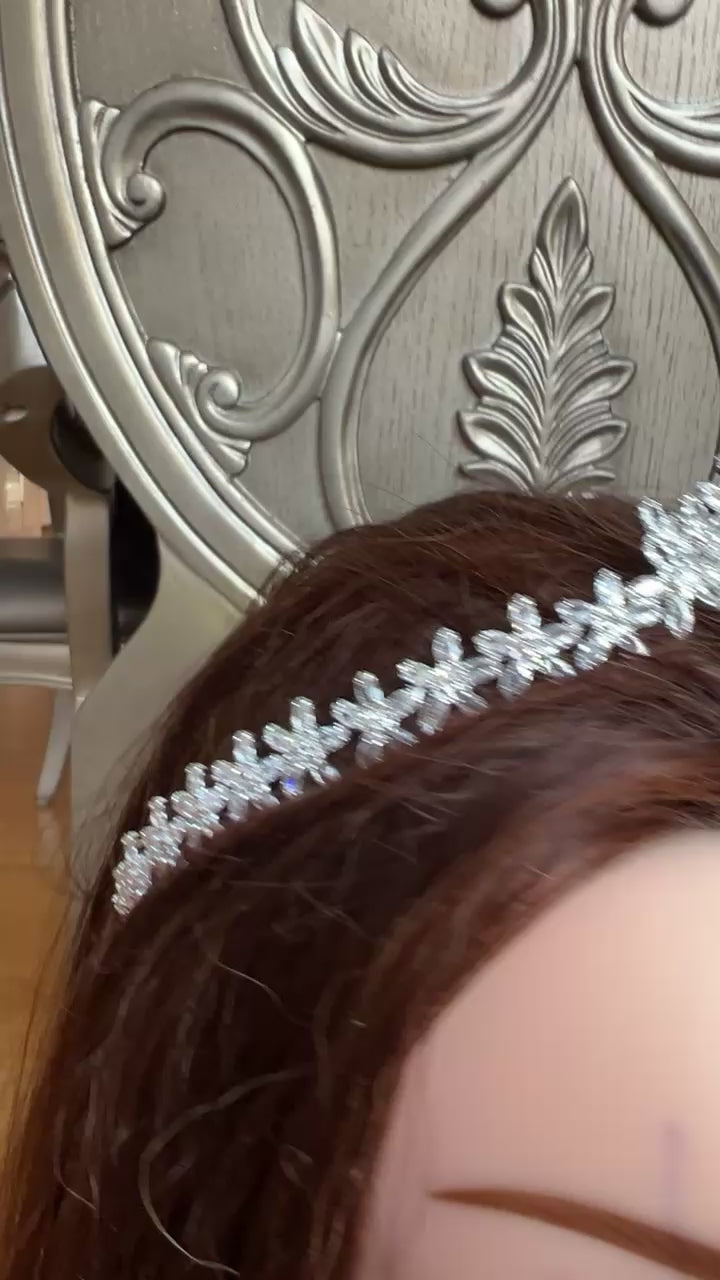 Bessan Bridal Crown with Zircon Stone