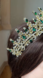 Yalu Gold and Green Crown