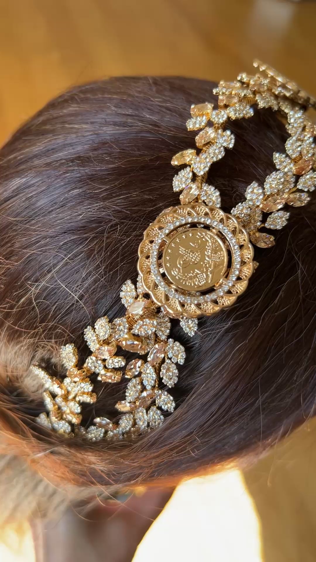 Artas honey and gold headpiece