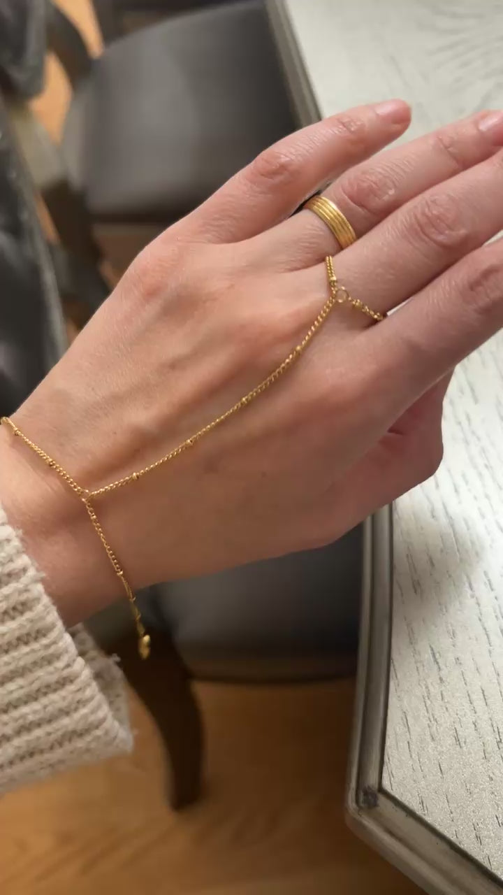 Noor Bracelet and Ring