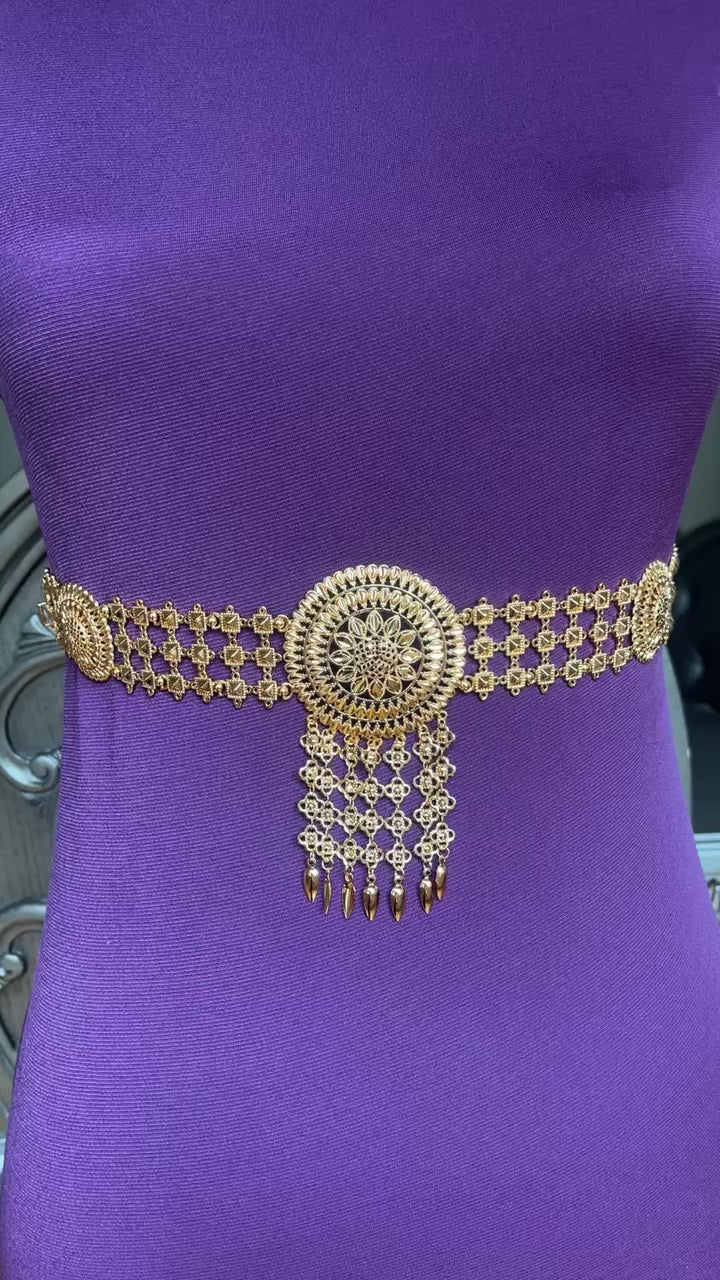Al-Birah pleated gold belt