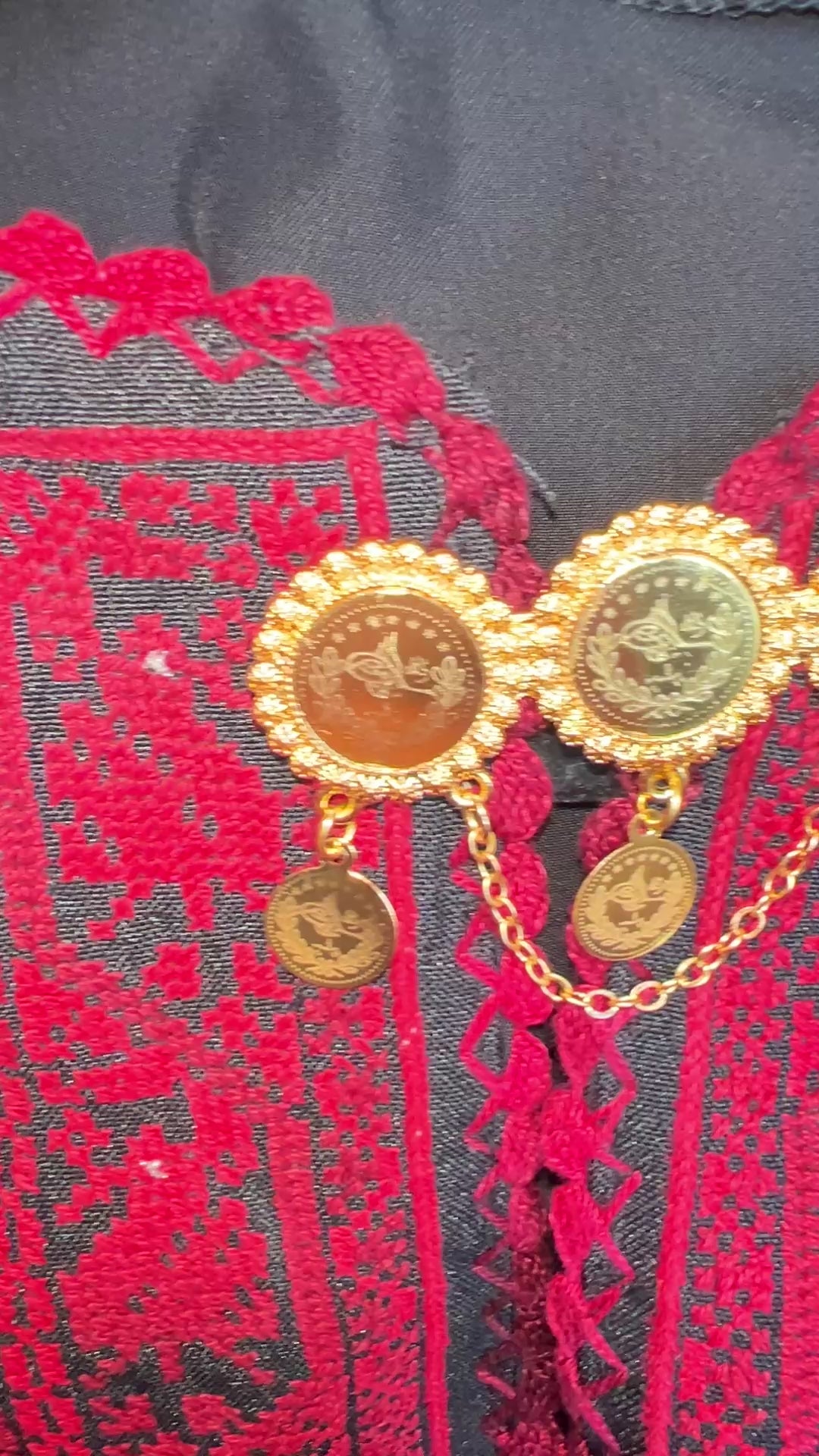 Bourj El-Shemali II Traditional Pin/ Brooch 21k Pleated
