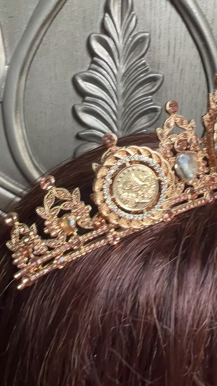 Akka Gold/ Rose Gold three coin crown