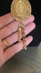 al-Qubsi oval 21k pleated gold necklace