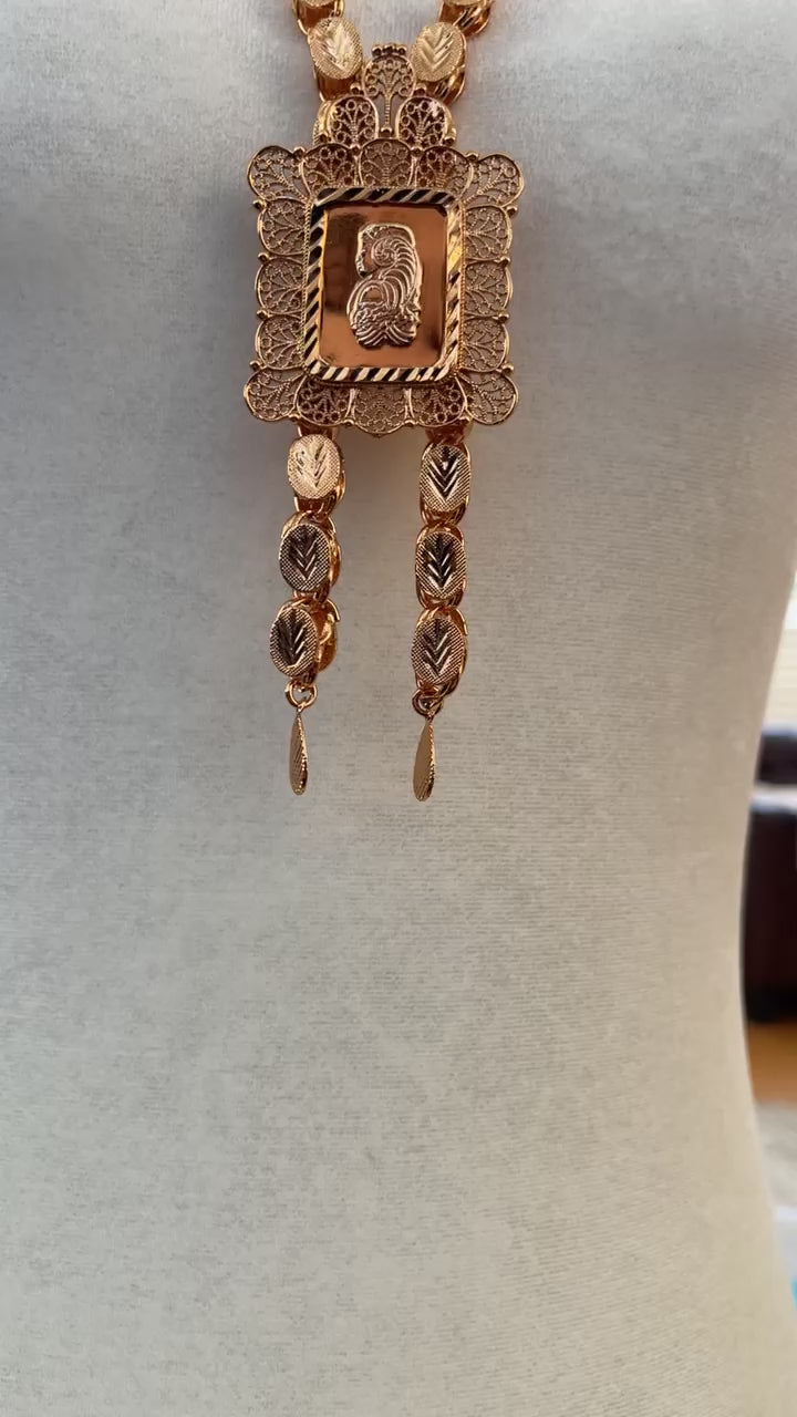 Balad al-Sheikh square 24K pleated gold necklace