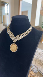 Halhul II big coin necklace