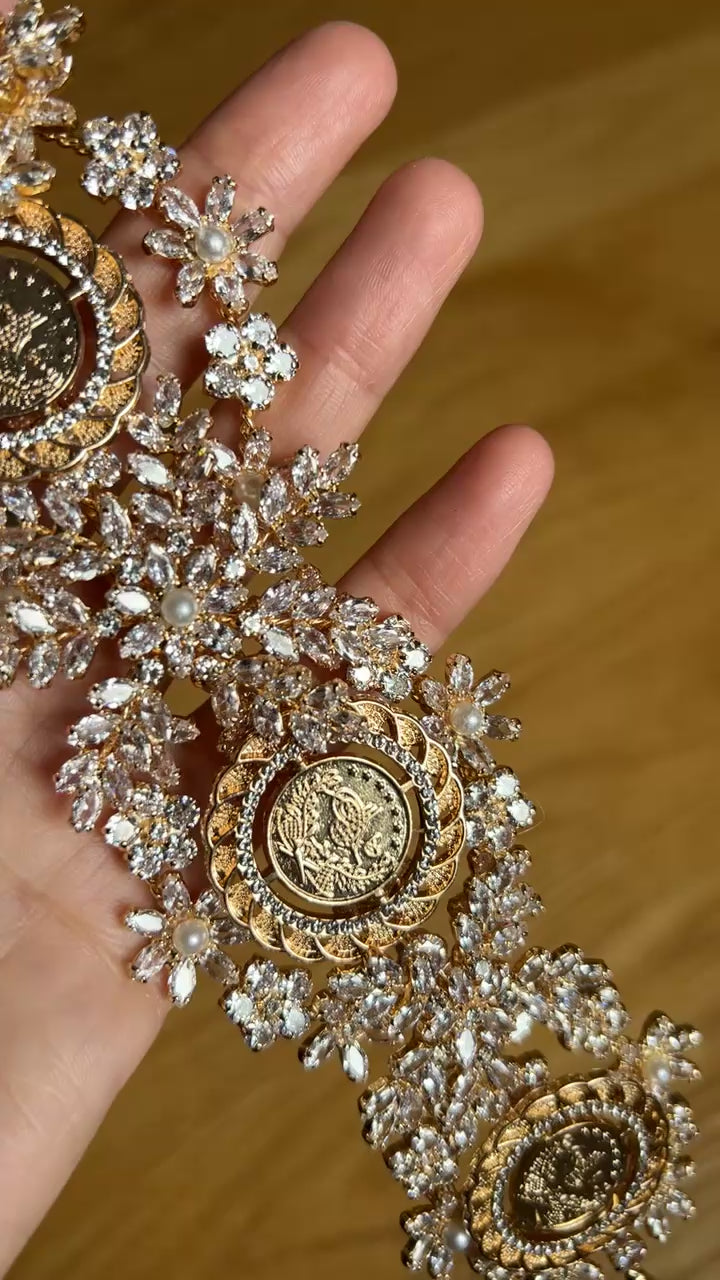 Al-Muzayri'a five coins crystal Gold headpiece