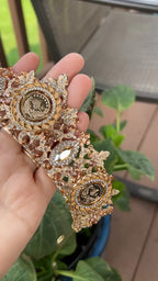 Bayt Naqquba Fresh Peach color with Gold crown