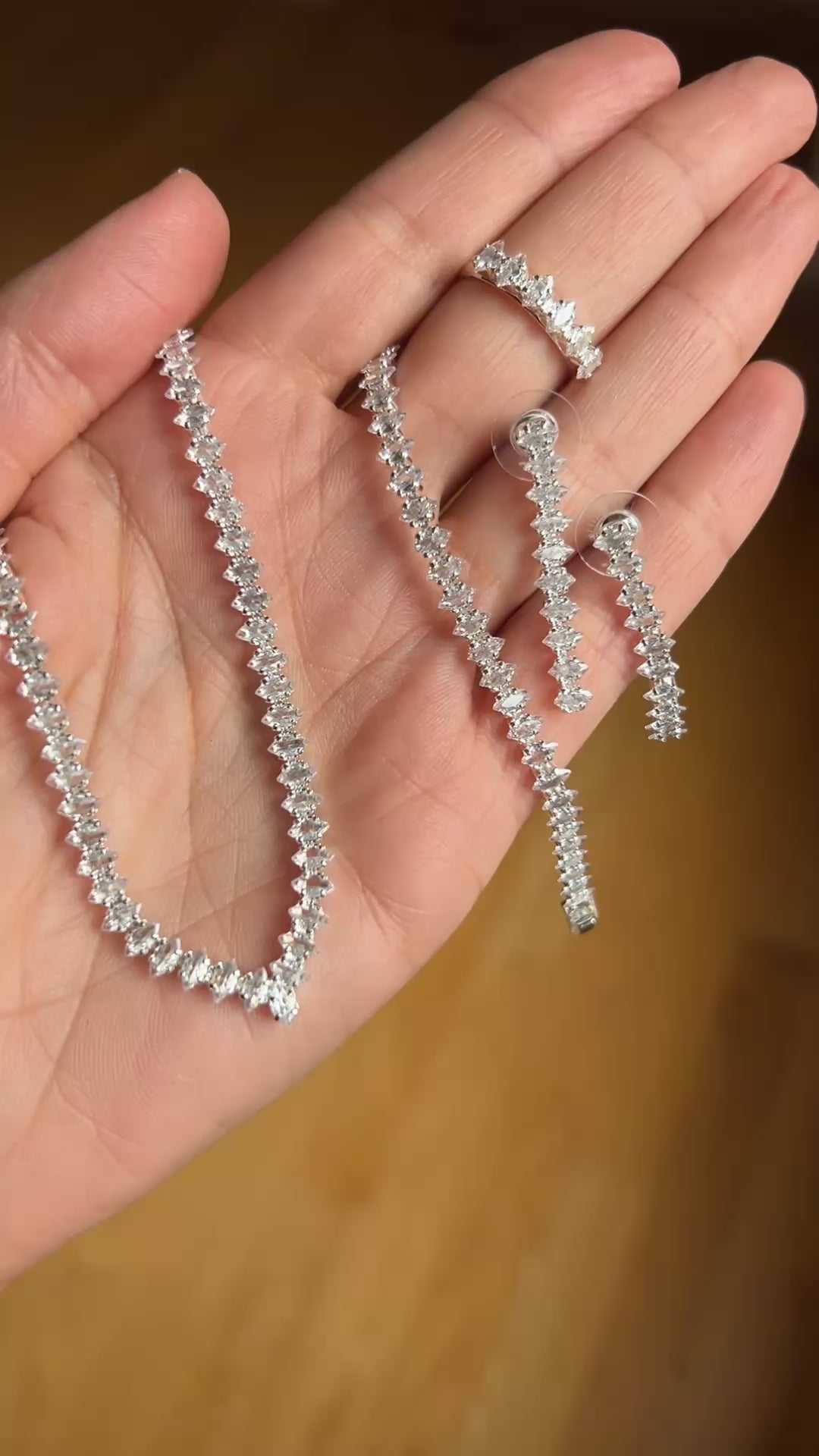 Iskaka 4Pcs Zircon Stone Bridal Set