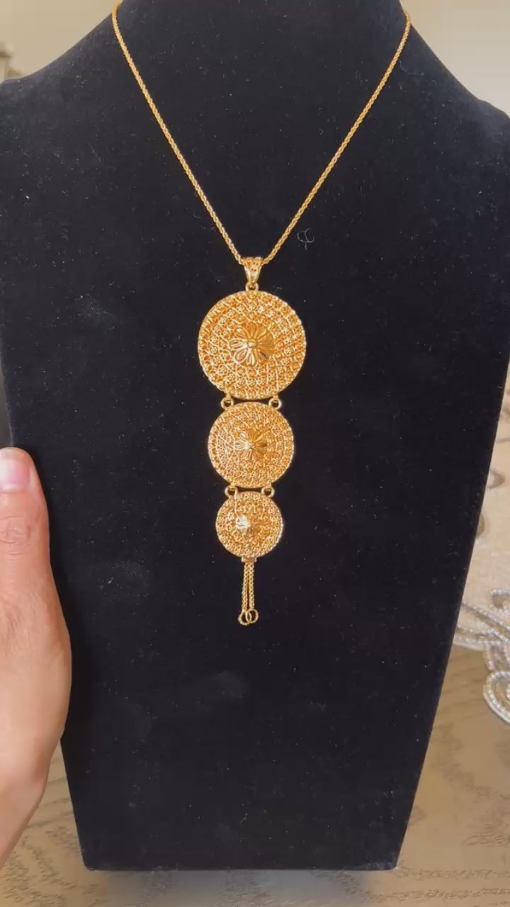 Rashidieh 21K Gold Pleated necklace