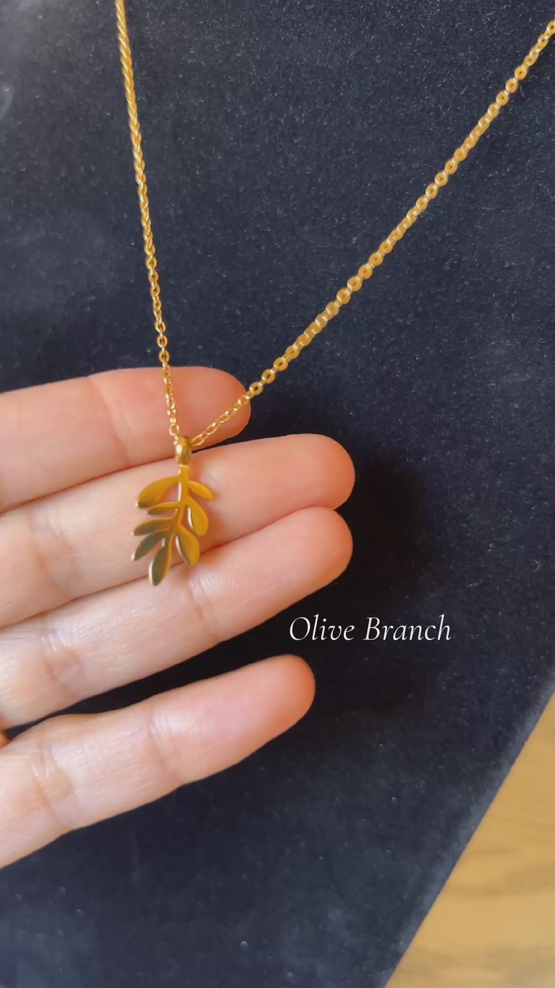 Olive Branch 18K Pleated Gold