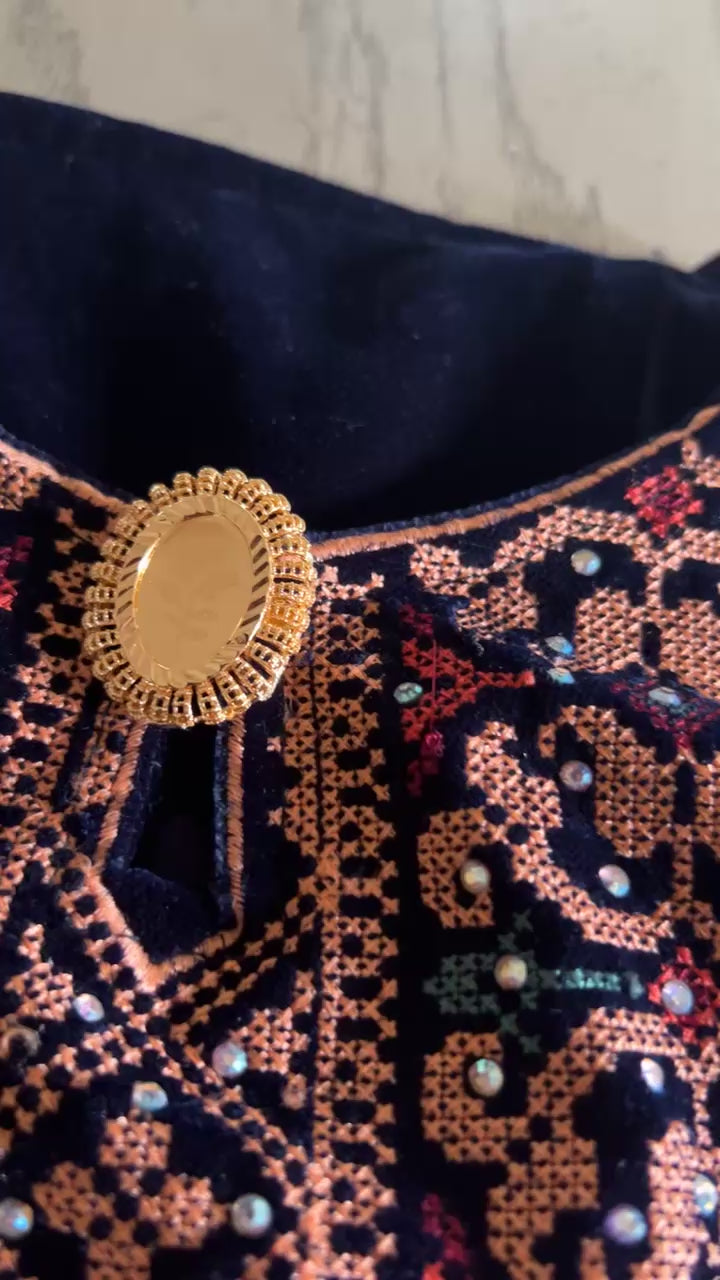 Amqa mini flower Brooch / Pin