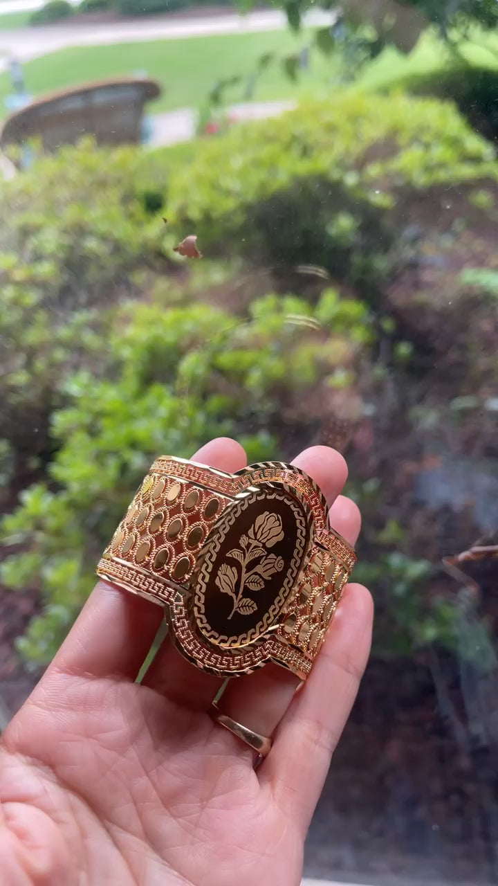 Rafah 21K Pleated Gold Bracelet